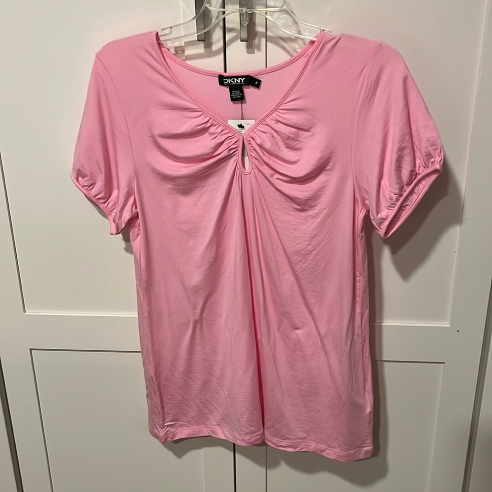 DKNY Pink short sleeve shirt M New With Tags NWT